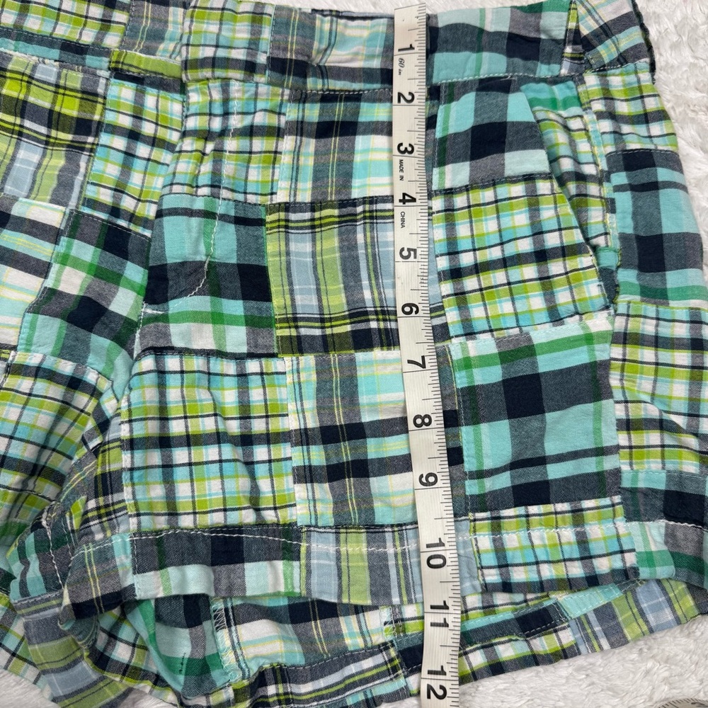 British Khaki Plaid Women's Shorts - Green and Black - Picture 5 of 5